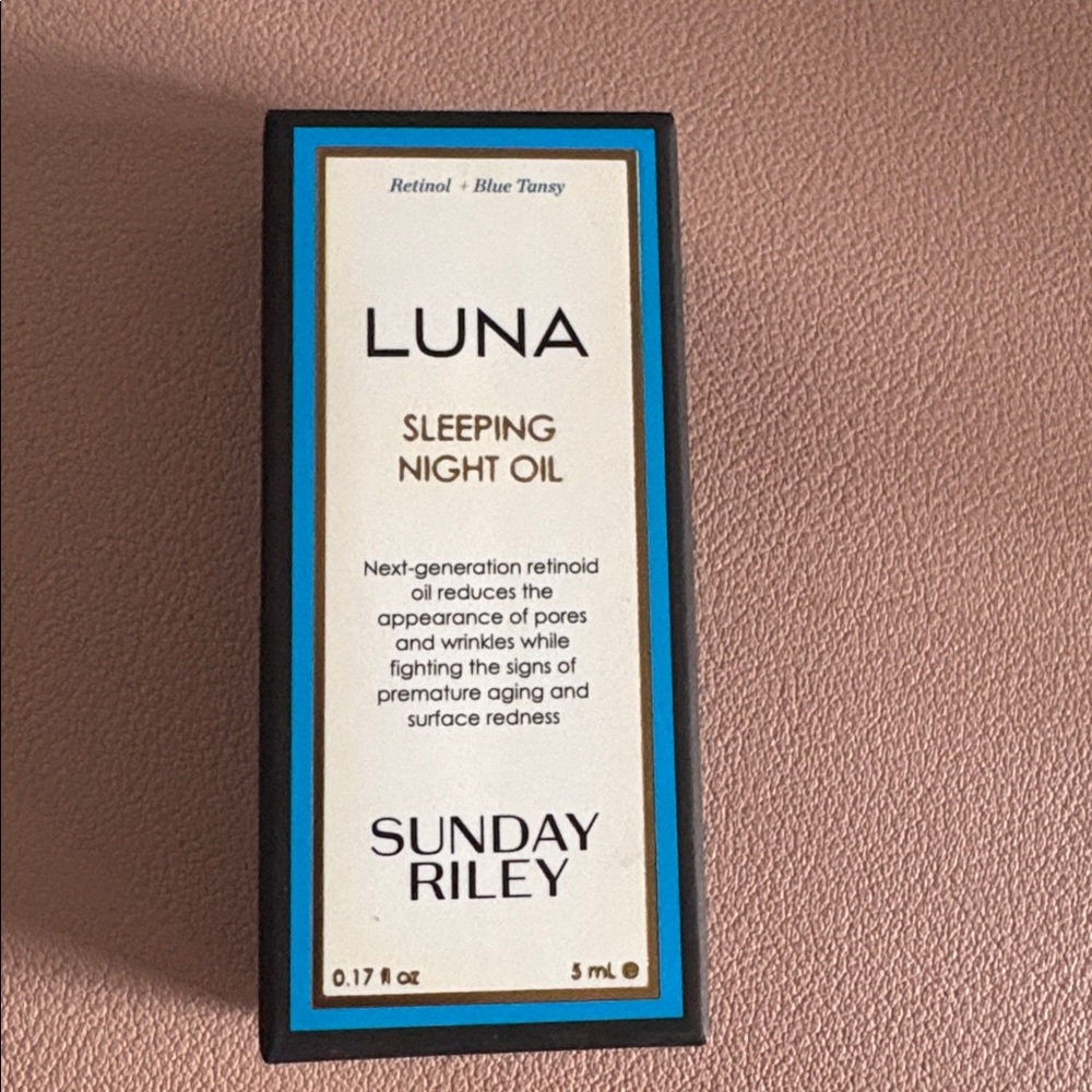 Sunday Riley  Luna Retinol Sleeping Night Oil